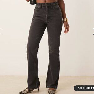 🖤 ASOS DESIGN mid rise flare jeans in washed black - Size W26 L32